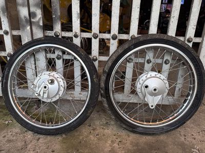 Cặp bánh zin xe Wave A110 đẹp dùng dc Wave A100. Mua bán Phụ tùng xe tại Huyện Châu Phú An Giang được đăng bởi Made in Thailand 