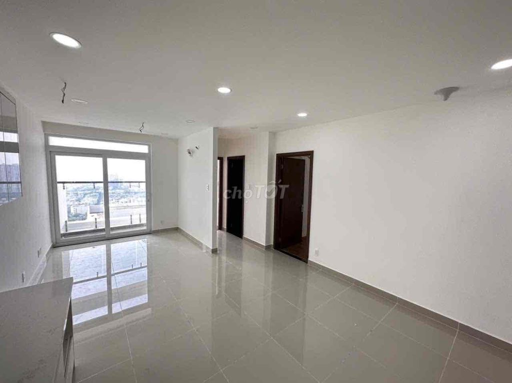 Cho thuê căn 3 PN chung cư Western Capital 9,5 triệu