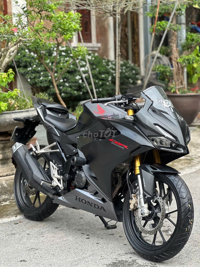 Honda CBR 150 2023 có trả góp trao đổi ✅. Mua bán Xe máy tại Quận Thanh Xuân Hà Nội được đăng bởi Phú Lý hình 5