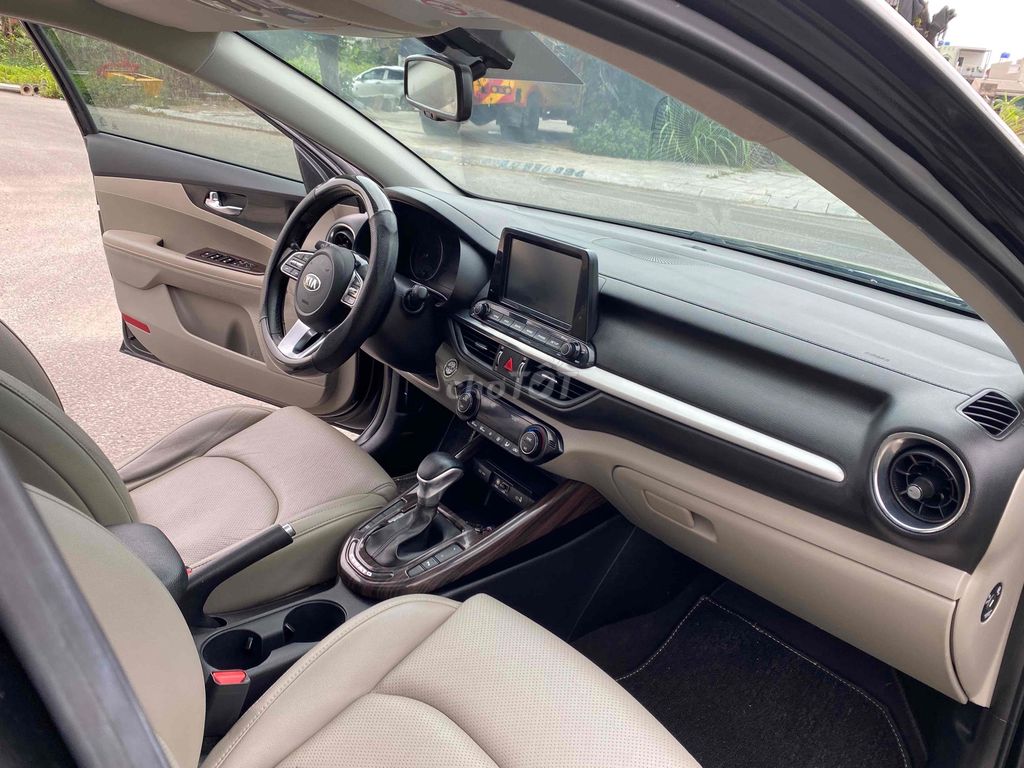 Kia Cerato 2019 1.6 AT Luxury - 69000 km. Mua bán Ô tô tại Huyện Hà Trung Thanh Hóa được đăng bởi OTO CŨ PHƯƠNG NAM hình 14