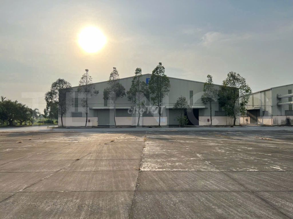 Kho xưởng 6.700 m² PCCC và trạm điện 3 pha, Quốc Lộ 91, có đường thuỷ