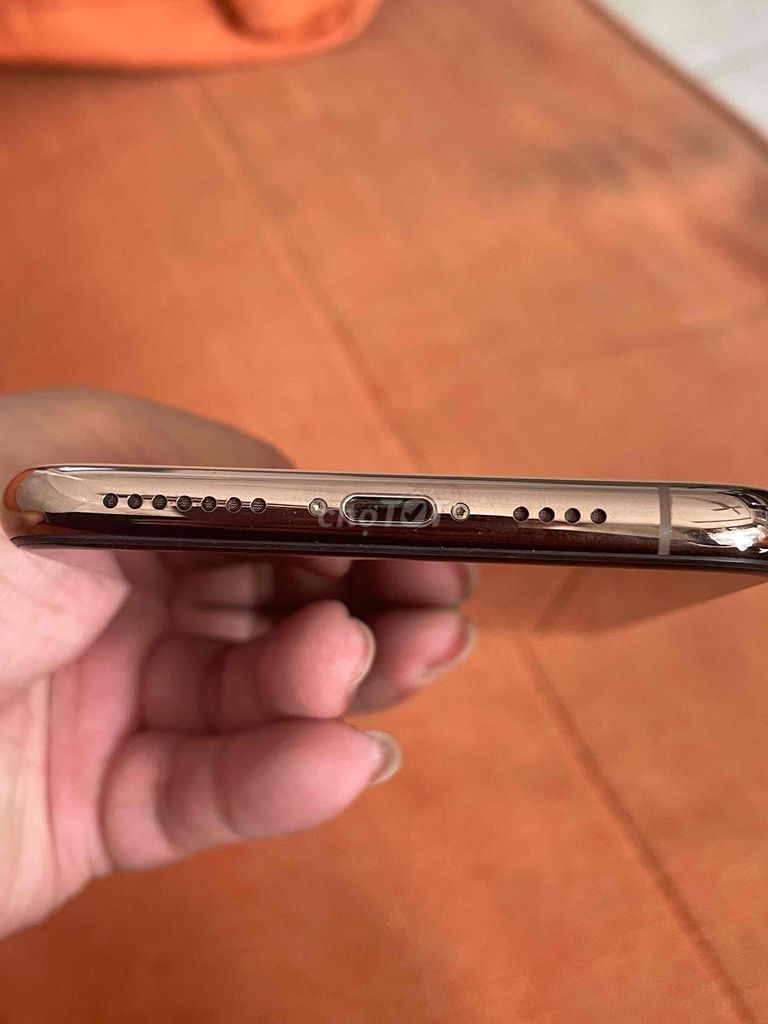 Apple iPhone 11 Pro Max 64GB Vàng. Mua bán Điện thoại tại Quận 11 Tp Hồ Chí Minh được đăng bởi Nguyễn Tấn Hùng hình 1