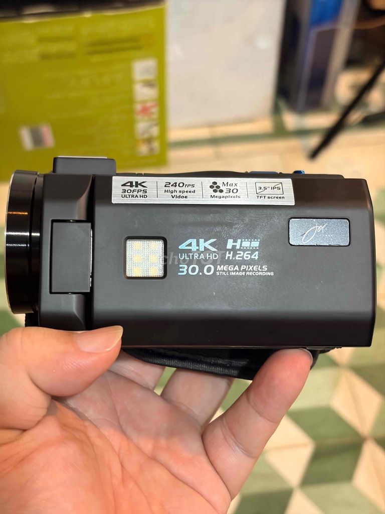 Máy quay phim 4K  Mới. Mua bán Máy ảnh, Máy quay tại Quận 3 Tp Hồ Chí Minh được đăng bởi hai tran hình 1