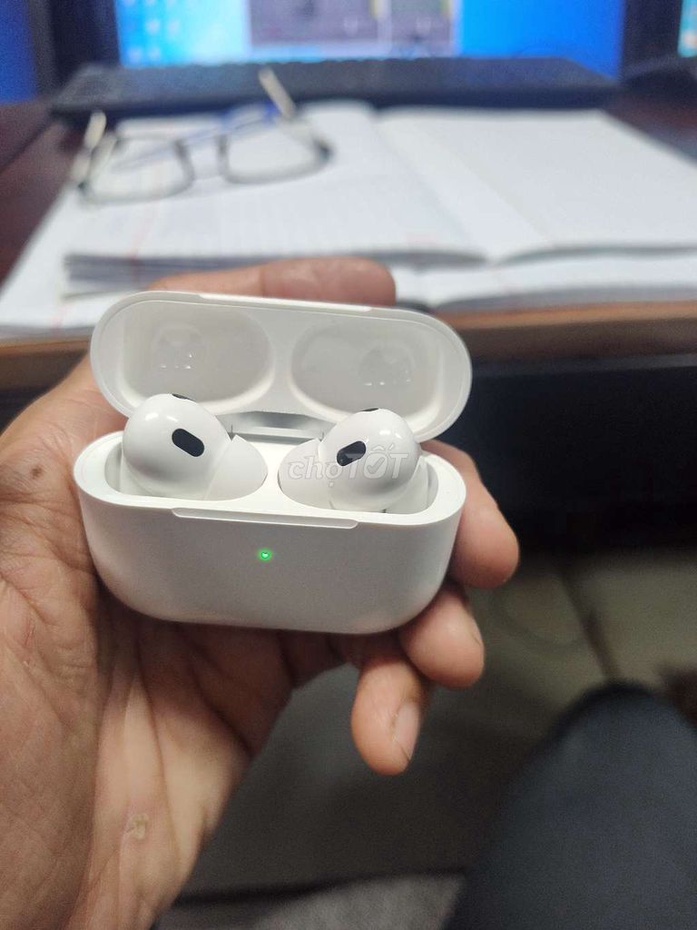 Tai nghe Apple AirPods Pro 2 Trắng. Mua bán Tivi, Âm thanh tại Thành phố Thuận An Bình Dương được đăng bởi Tăng Nguyễn hình 1