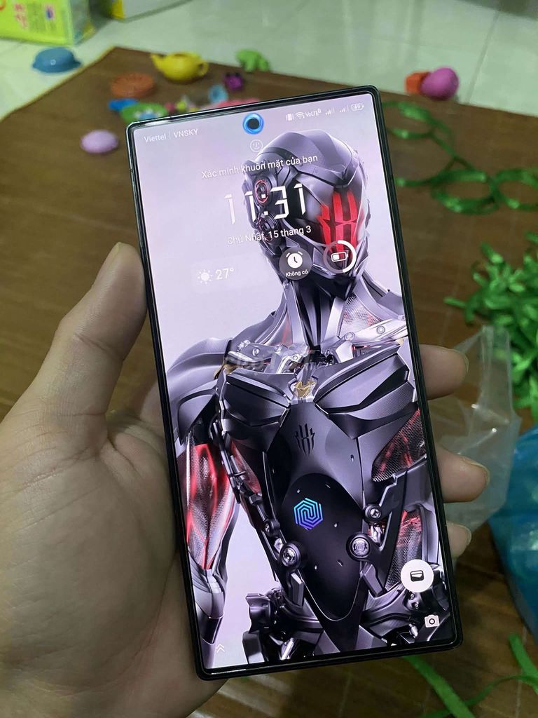 Red Magic 8 Pro Đen Đã qua sử dụng. Mua bán Điện thoại tại Quận Liên Chiểu Đà Nẵng được đăng bởi Hồ Thị Anh Thư hình 1