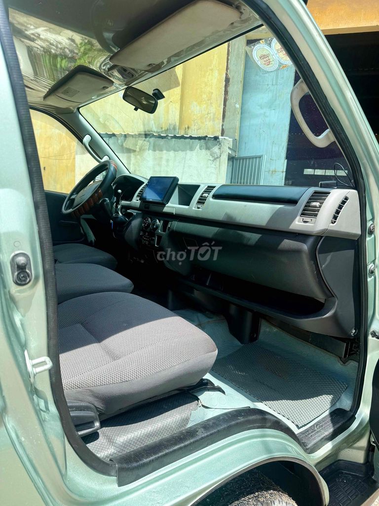 Toyota Hiace phom mới máy dầu tải VAN chạy giờ cấm. Mua bán Ô tô tại Quận 7 Tp Hồ Chí Minh được đăng bởi Chuyên mua bán xe tải VAN chạy  được giờ cấm hình 16