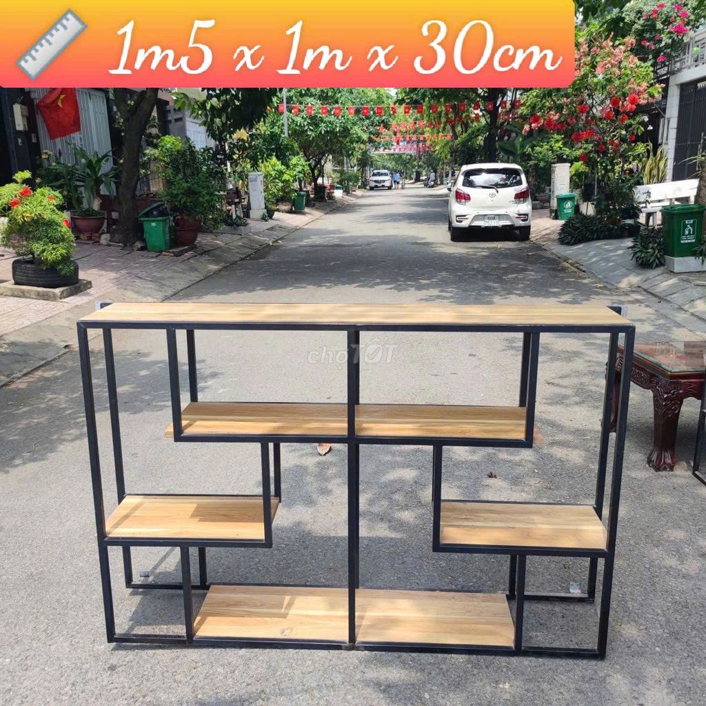 Kệ trang trí Gỗ, kim loại Nâu đen 1m5. Mua bán Tủ, kệ gia đình tại Quận 11 Tp Hồ Chí Minh được đăng bởi Chợ nội thất Cũ TP HCM hình 1