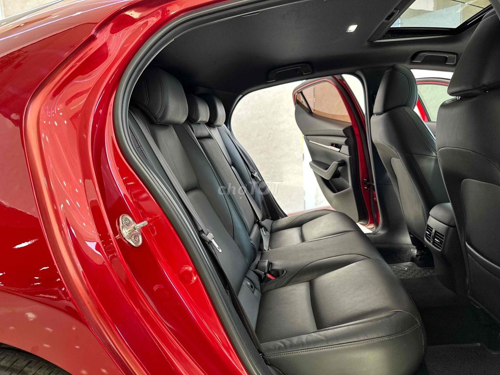 Mazda 3 1.5L Sport Premium 2022 - 28.000km. Mua bán Ô tô tại Quận Bình Tân Tp Hồ Chí Minh được đăng bởi Hai Tran Auto hình 12