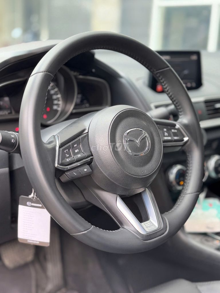 Mazda 3 2018 1.5 FL  Sedan rất mới 01 chủ 17.000km. Mua bán Ô tô tại Quận Gò Vấp Tp Hồ Chí Minh được đăng bởi Phan Trung Quân hình 9