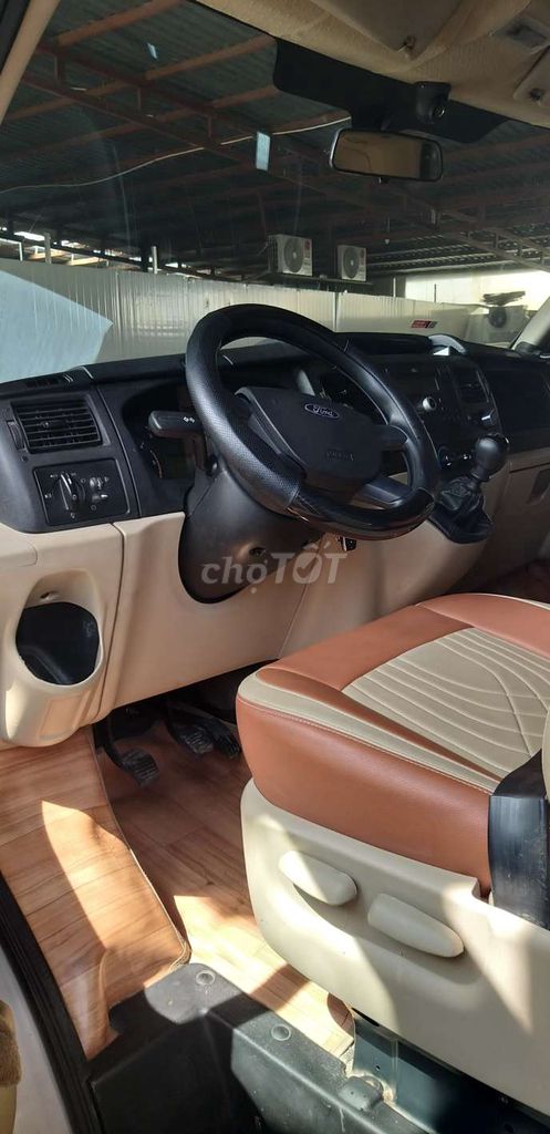 Ford Transit 2017 ban trung