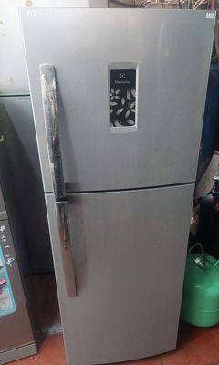 Tủ lạnh Electrolux 200 lít bao ship