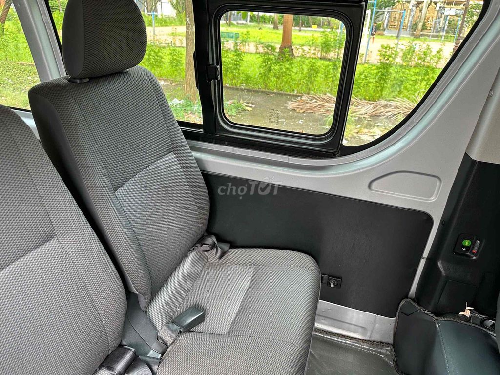 Toyota Hiace 2014 máy dầu - Xe đưa đón chuyên gia. Mua bán Ô tô tại Quận Bình Tân Tp Hồ Chí Minh được đăng bởi Xe Cũ Giá Tốt Bình Tân hình 16