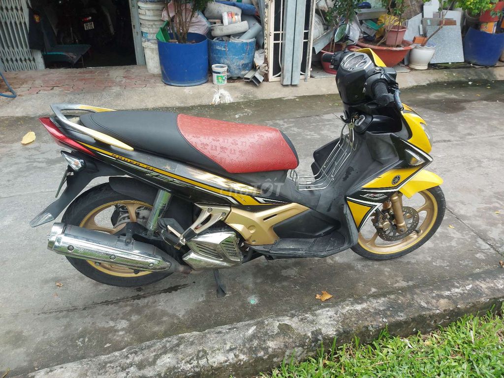 Novo 4 135 màu vàng  TP Q1. Mua bán Xe máy tại Quận 8 Tp Hồ Chí Minh được đăng bởi tiến  hình 3