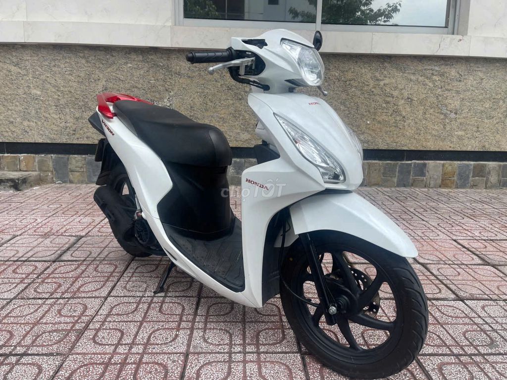 👉Honda Vision 2018 khóa Smartkey. Mua bán Xe máy tại Quận 8 Tp Hồ Chí Minh được đăng bởi tuấn  hình 1