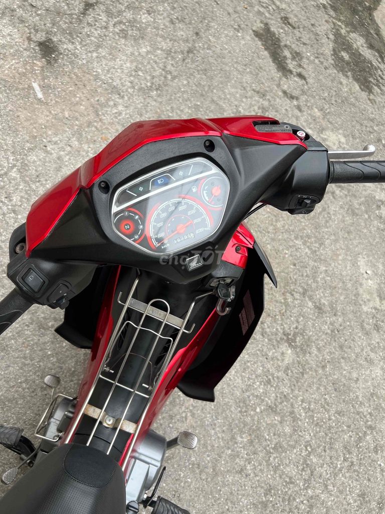 Honda Wave Blade 110 2018 Vành Đúc xe cực đẹp. Mua bán Xe máy tại Quận Cầu Giấy Hà Nội được đăng bởi Xe Máy Đoàn Văn Cam Kết Đúng Ảnh Đúng Biển Đúng Giá Trị hình 6
