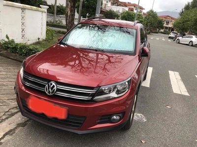 Volkswagen Tiguan Đỏ 38990 km