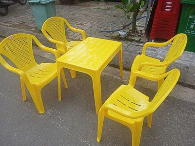 Bàn ghế nhựa cho quán ăn rẻ. Mua bán Bàn ghế tại Quận Hải Châu Đà Nẵng được đăng bởi UY TÍN