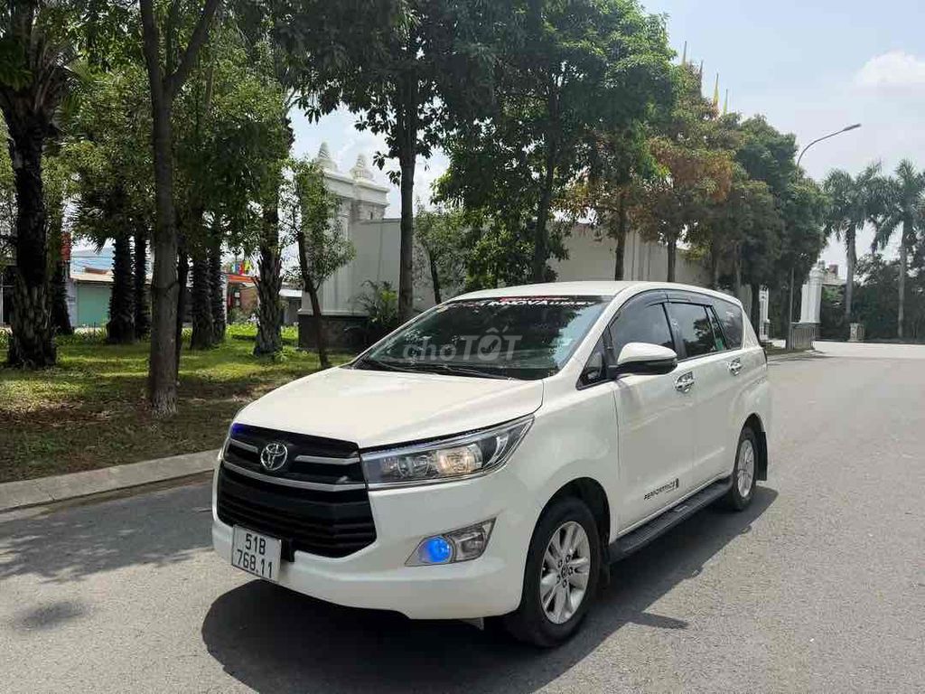 Toyota Innova 2019 Механика Белая Кожа