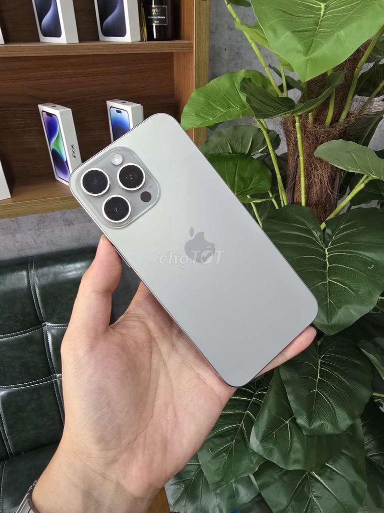 Hàng Chính Hãng iPhone 15 Pro Max 256G VN. Mua bán Điện thoại tại Thành phố Buôn Ma Thuột Đắk Lắk được đăng bởi Định Phone47 hình 1
