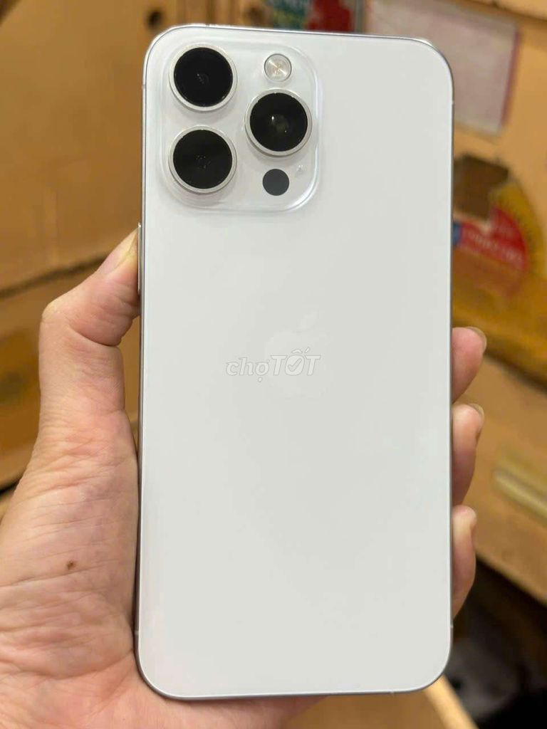 (Đà Nẵng) iPhone 15 Pro Max 256GB Trắng Mỹ. Mua bán Điện thoại tại Quận Cẩm Lệ Đà Nẵng được đăng bởi Nguyễn Đức Ngà hình 1
