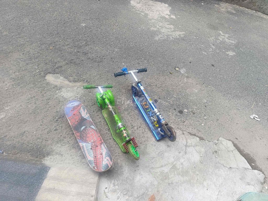 Ván trượt Bền bỉ Đỏ, Xanh, Xanh lá. Mua bán Đồ thể thao, Dã ngoại tại Quận Gò Vấp Tp Hồ Chí Minh được đăng bởi Kelly Pham hình 1