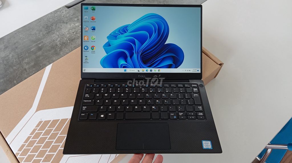 XPS 9380 [i5 Gen8 | Ram 8G | SSD 256G]. Mua bán Laptop tại Thành phố Thủ Dầu Một Bình Dương được đăng bởi Laptop Hoàng Phát hình 1