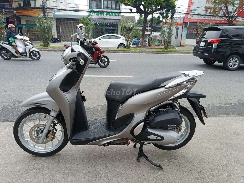 Sh mode phanh abs chống trượt. Mua bán Xe máy tại Quận Liên Chiểu Đà Nẵng được đăng bởi long hình 4