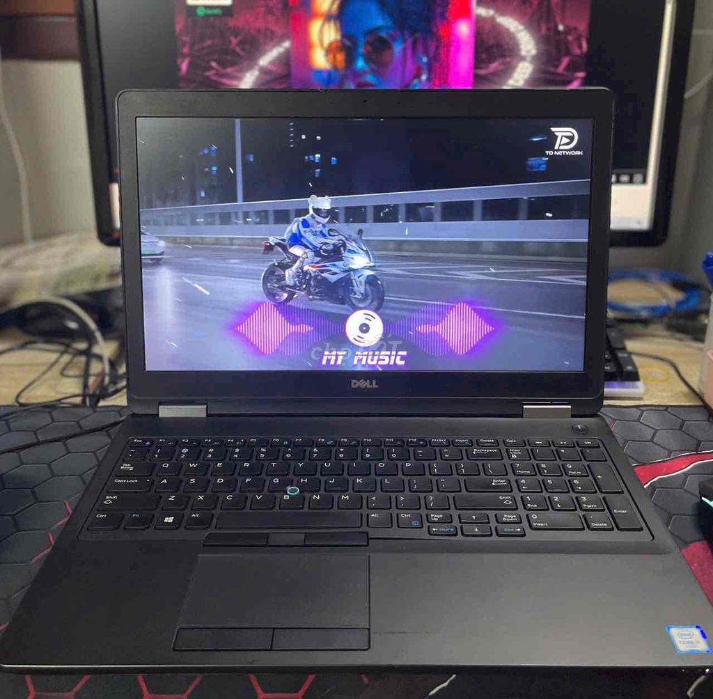 Laptop Dell Latitude 15 E5570 16GB 256GB Nvme