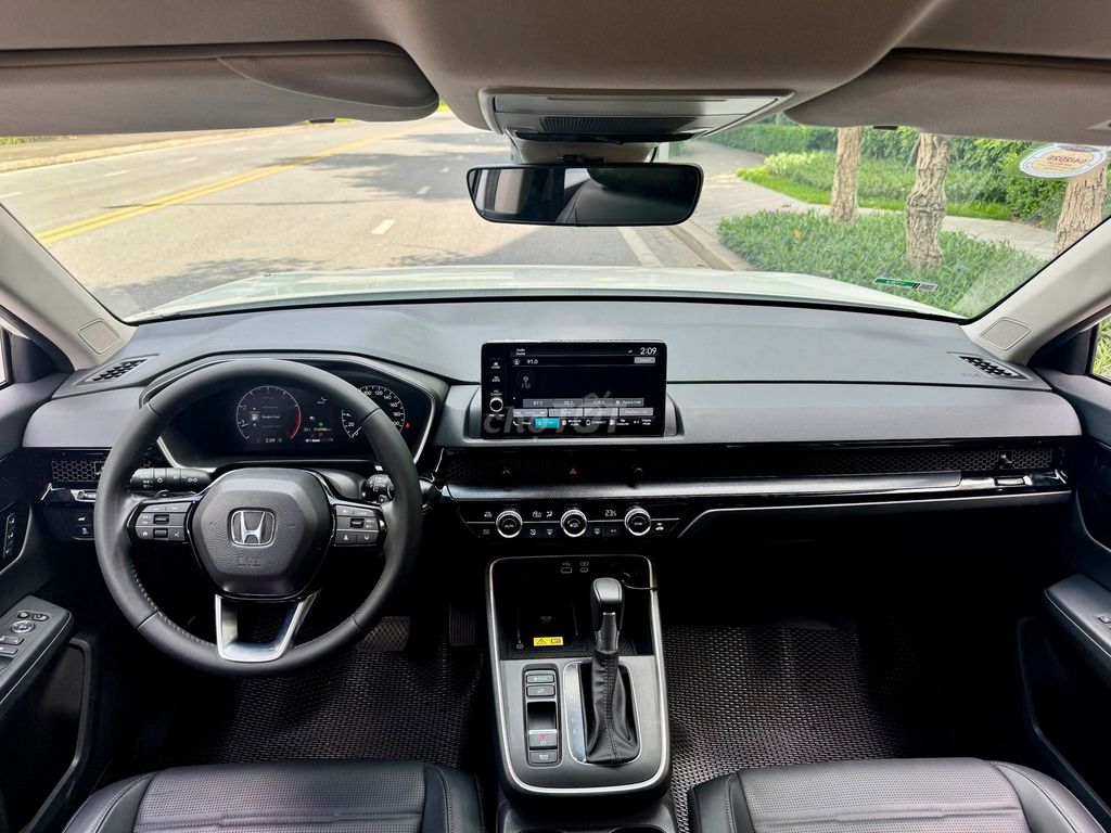 Honda CR V 2025 L - 10800 km. Mua bán Ô tô tại Quận Cầu Giấy Hà Nội được đăng bởi Hùng Eco Auto hình 13