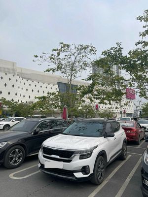 Kia Seltos 2023 1.6 Trắng. Mua bán Ô tô tại Quận Hà Đông Hà Nội được đăng bởi Dương Thành
