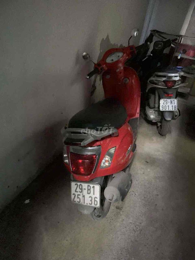 Nhà mình thừa xe nên pass cho ai cần. Mua bán Xe máy tại Quận Thanh Xuân Hà Nội được đăng bởi Linh Nguyễn hình 1