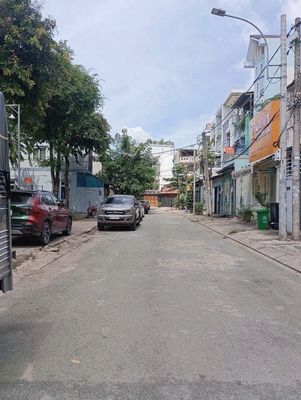Cho Thuê Nhà Đường 9, P. Linh Trung – Ngay Công Viên, 4PN 2WC Giá 14tr