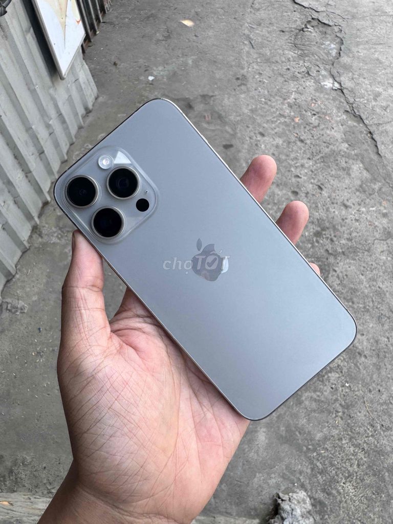 Bán 15Prm 256gb TiTan Quốc Tế Zin Áp Pin 90%🙈. Mua bán Điện thoại tại Thành phố Vĩnh Long Vĩnh Long được đăng bởi Mr Iphone hình 1