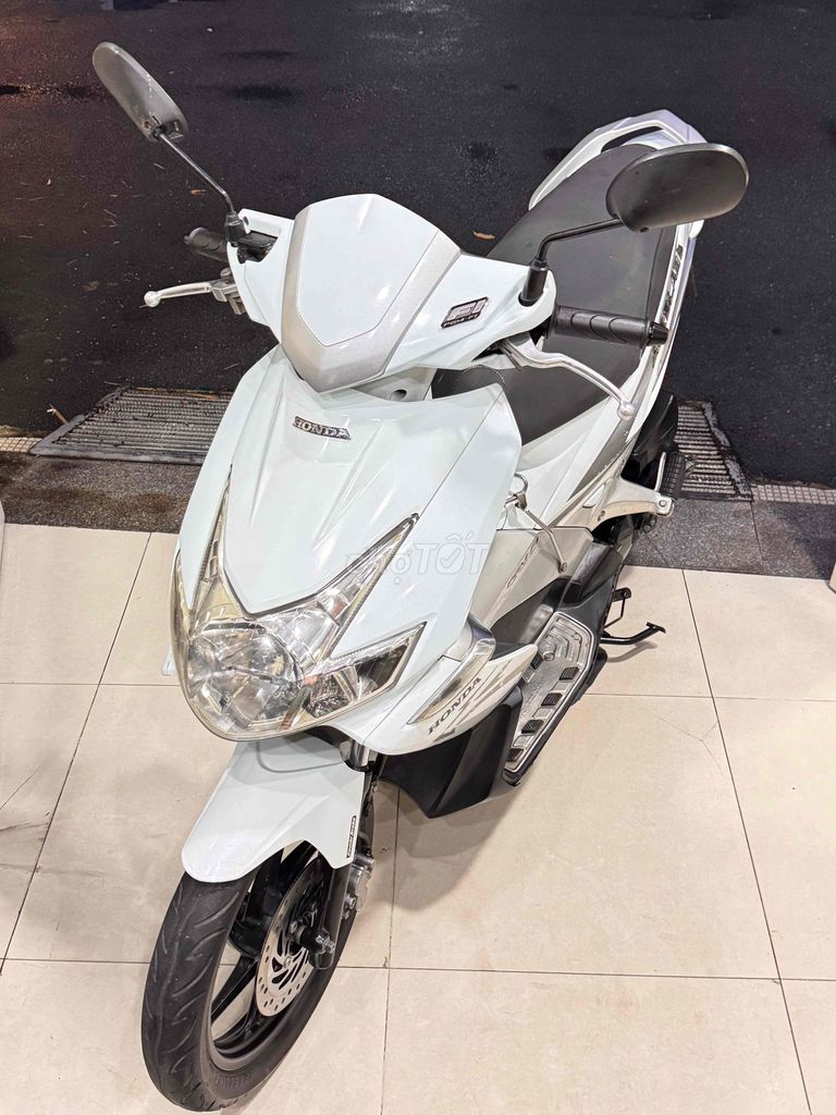 Honda Air Blade 110 Fi тайской сборки 2011 (в чехле), госномер Хошимина