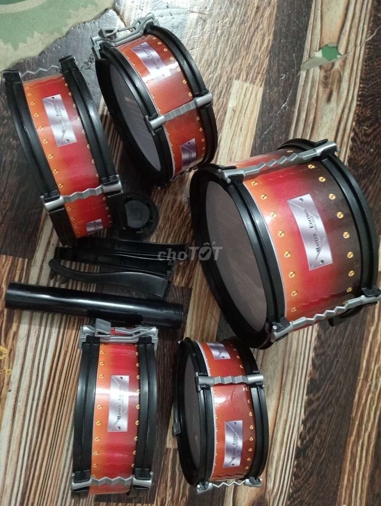 Bộ trống đồ chơi trẻ em nhựa đỏ đen. Mua bán Mẹ và bé tại Quận 5 Tp Hồ Chí Minh được đăng bởi thanh thuy hình 1