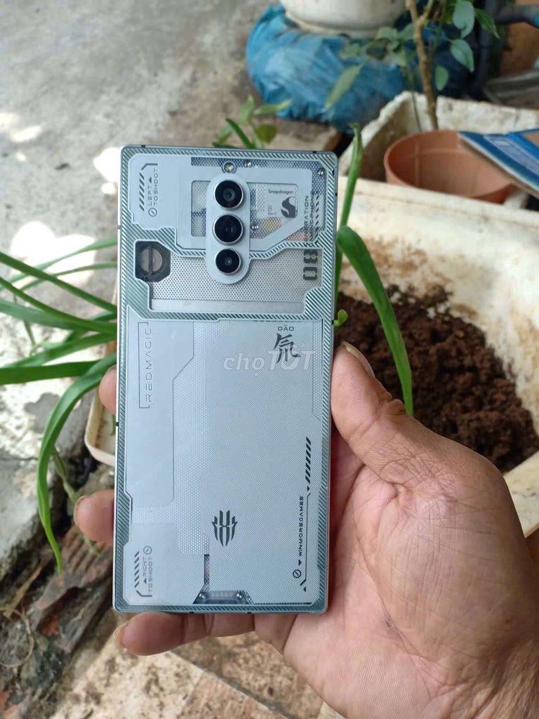 RedMagic 8Pro 12GB/256GB Bạc. Mua bán Điện thoại tại Thành phố Đà Lạt Lâm Đồng được đăng bởi Toàn xây dựng  hình 1