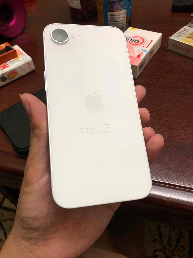 16e 128gb. Mua bán Điện thoại tại Quận Long Biên Hà Nội được đăng bởi Nguyen Thien hình 1