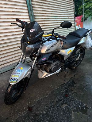 Benelli TNT 150 biển SG có gl. Mua bán Xe máy tại Quận 12 Tp Hồ Chí Minh được đăng bởi Thắng