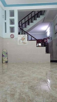 nhà gần ngã tư ga Q12 1 trệt 1 lầu hẻm xe hơi sổ Hồng chính chủ
