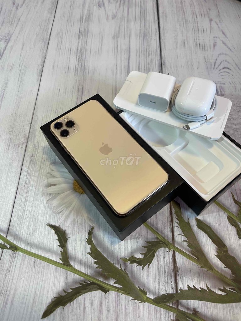 iPhone 11 ProMax 256G QTế Zin TGDD Áp Căng Pin 94%. Mua bán Điện thoại tại Quận Phú Nhuận Tp Hồ Chí Minh được đăng bởi Thích Bán Rẻ hình 1