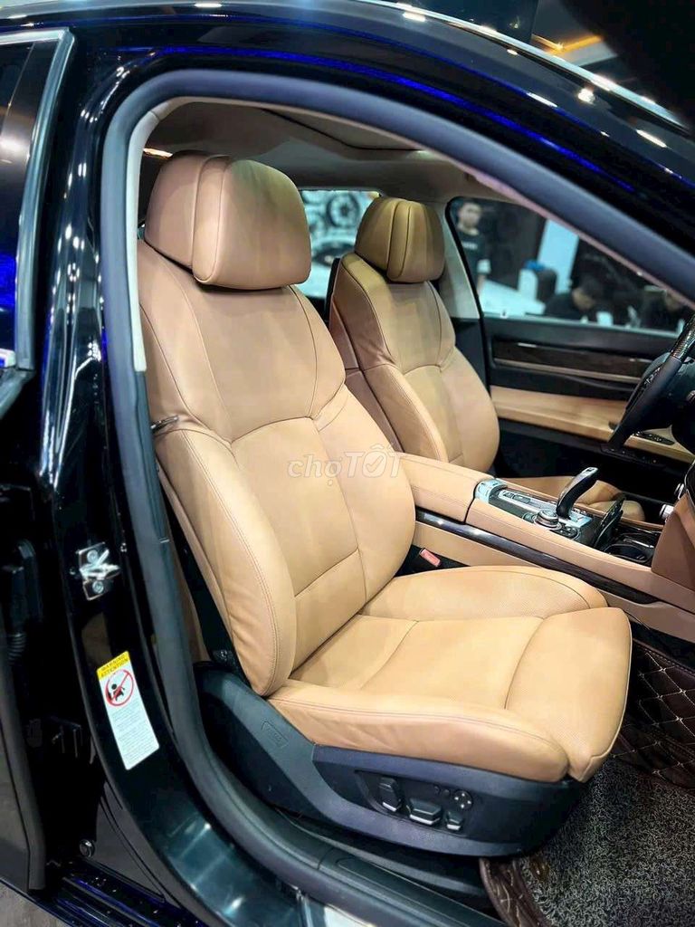 BMW 750Li - 2010. Mua bán Ô tô tại Quận 1 Tp Hồ Chí Minh được đăng bởi Luxury Kar Chuyên Xe Đẹp  hình 4