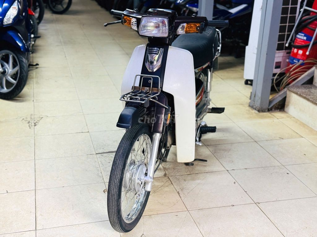 Мотосалон Thịnh Phát - Honda Dream Viet 2008 в отличном состоянии