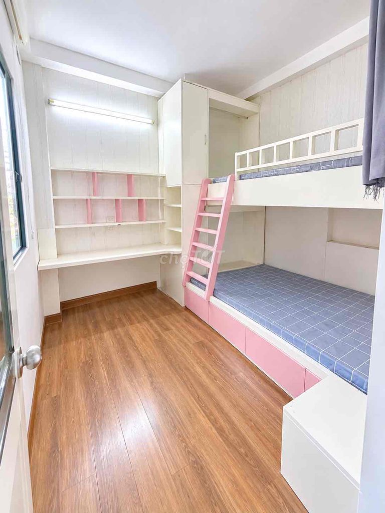 ДОМ В АРЕНДУ 3 ЭТАЖА X 40 М2, 3 СПАЛЬНИ, В ВИНЬ ХУНГЕ, 7 ЧЖАО