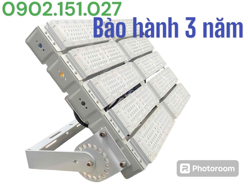 Đèn Pha Led Sân Bóng 100W-400W