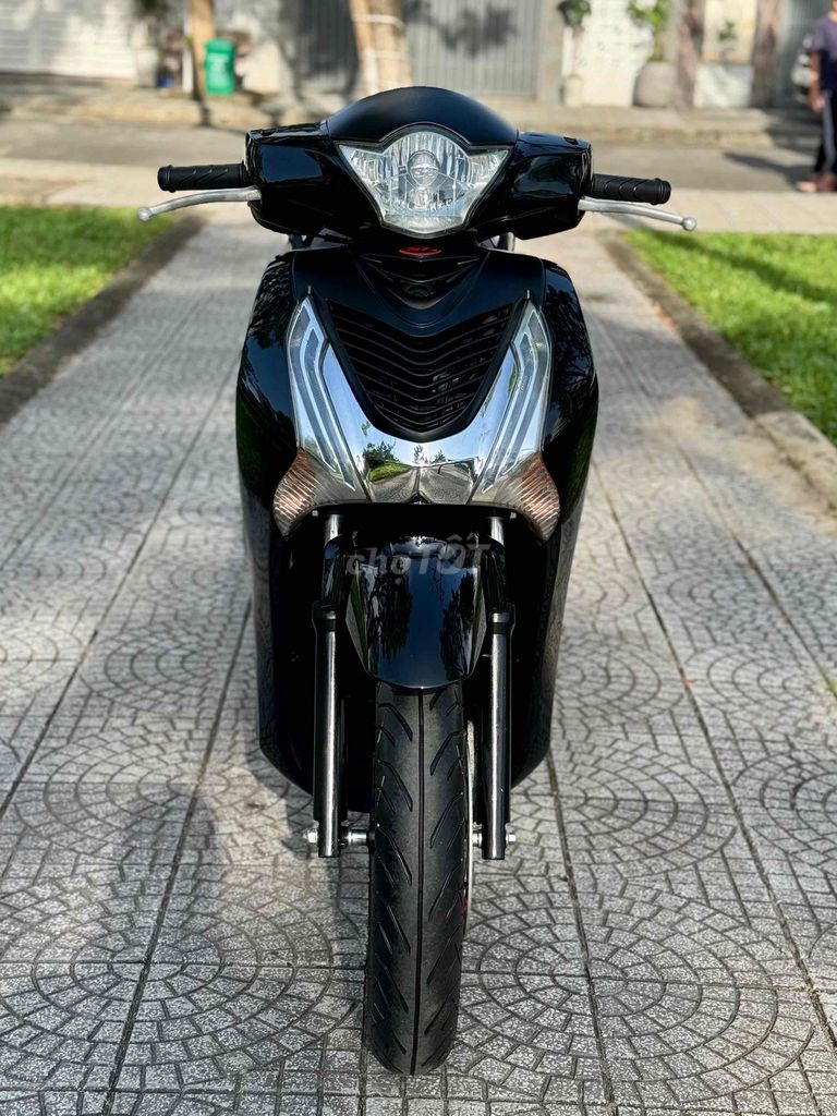 Honda SH125 Đen bóng biển 43 Nợ xấu trả trước 10TR. Mua bán Xe máy tại Quận Sơn Trà Đà Nẵng được đăng bởi Anh Thành hình 1