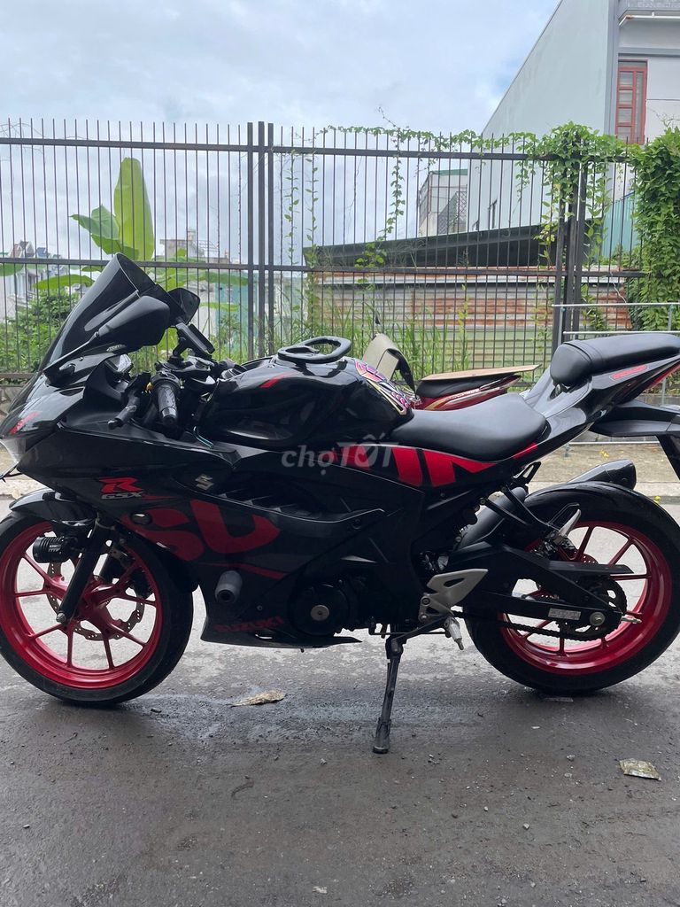 Suzuki GSX-R150 2019 Đen đỏ phanh abs ,  4196 km. Mua bán Xe máy tại Quận 12 Tp Hồ Chí Minh được đăng bởi vũ minh dũng  hình 6