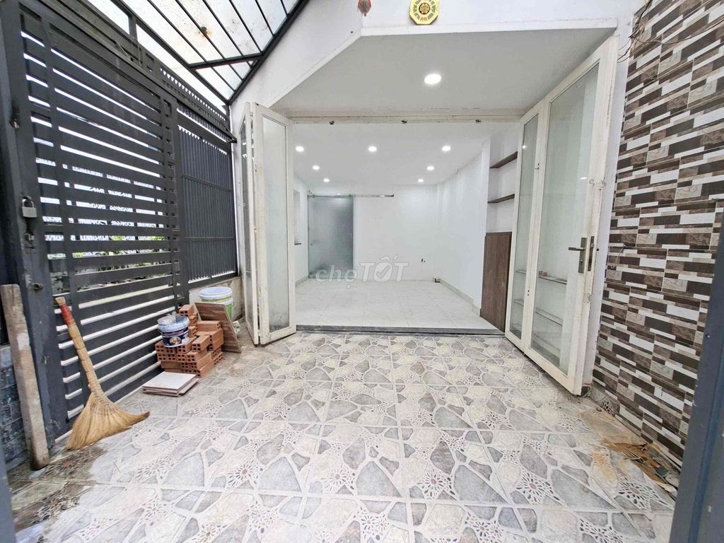 Mặt bằng 2 mặt tiền kinh doanh đa ngành nghề giá tốt