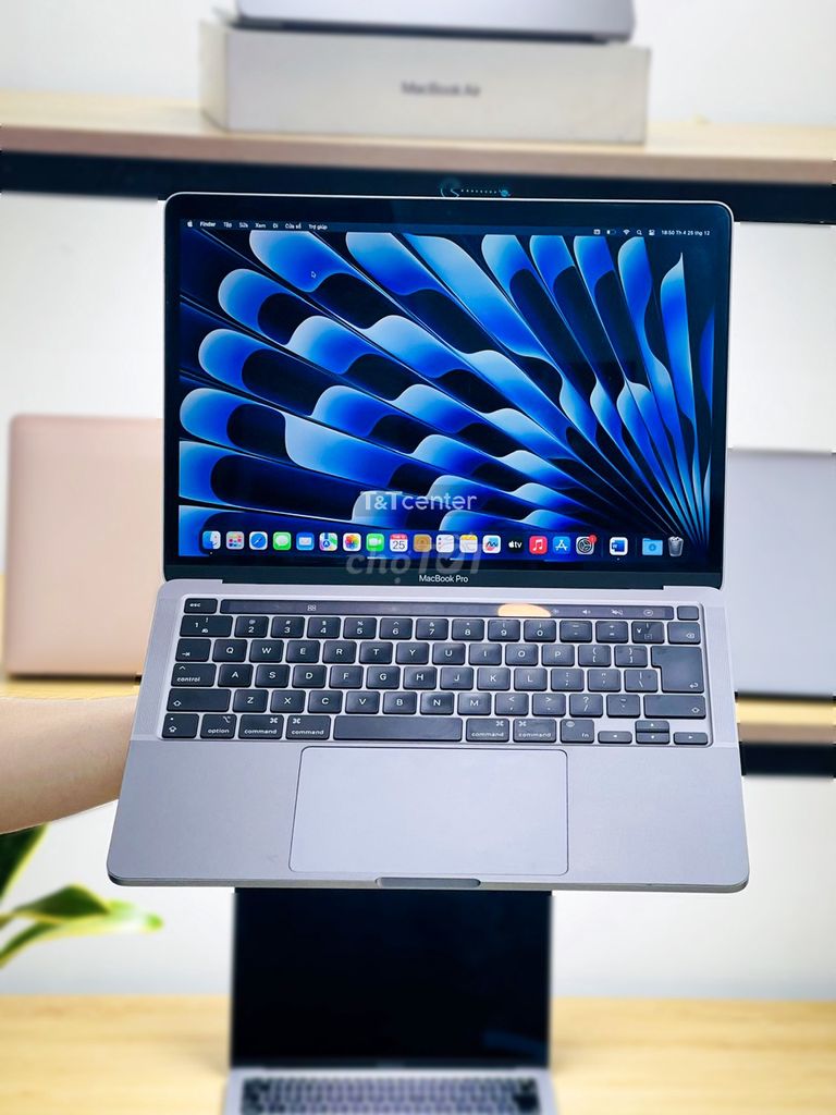 Macbook Pro M1 SSD 512GB Giá Bằng SSD 256GB