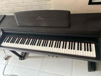 Lớp nhạc thanh lý Piano Yamaha CLP 154