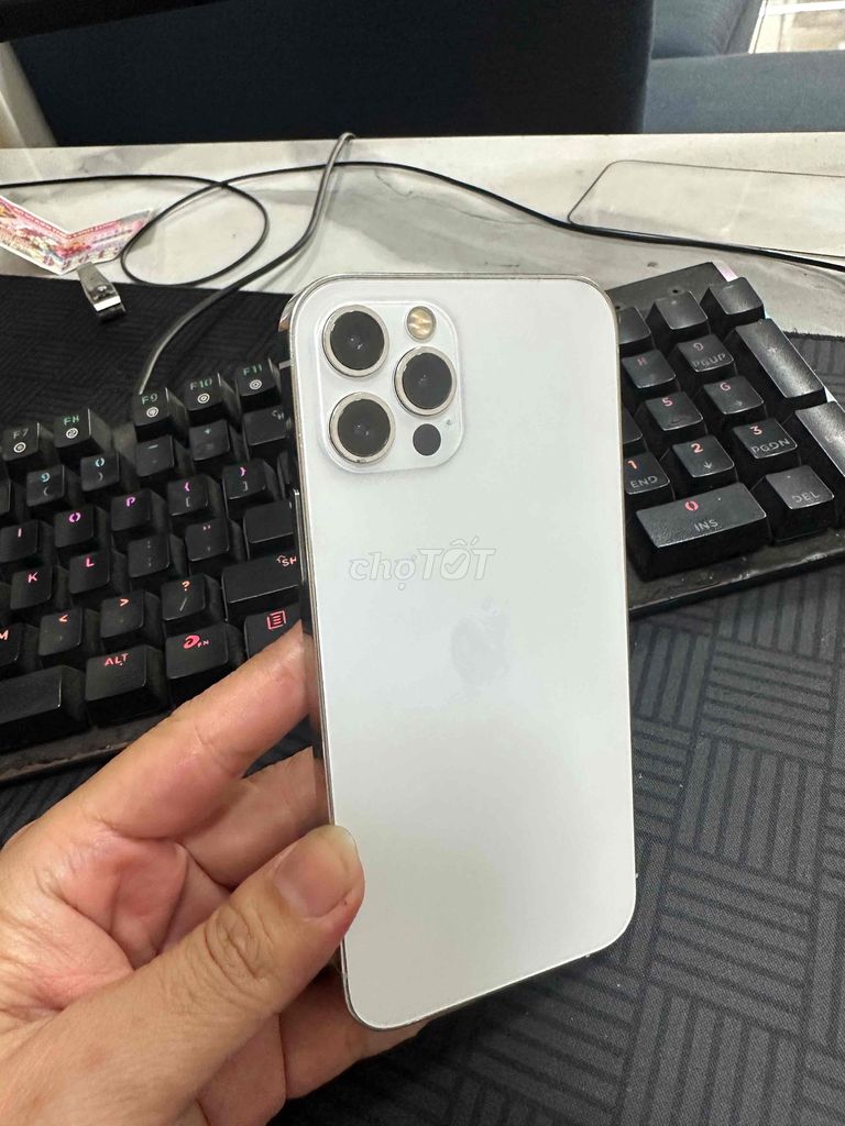 Apple Iphone 12 Pro 128GB Trắng. Mua bán Điện thoại tại Huyện Đức Hòa Long An được đăng bởi Hoàng Nam hình 1